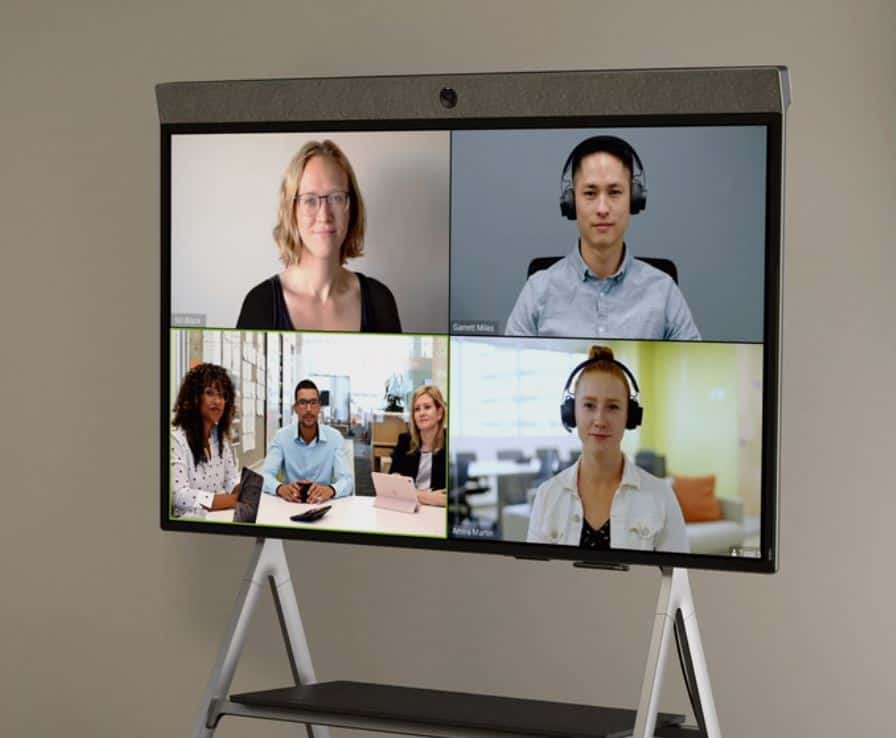 DynamicCom UAE professional audiovisual video conferencing live streaming meeting room solutions display.